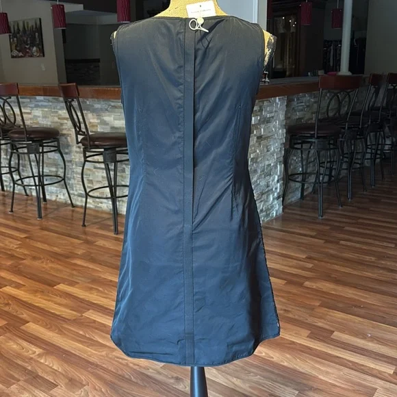 Louis Vuitton size 44 French black crochet monogram front with brown/gold under - Picture 4 of 8